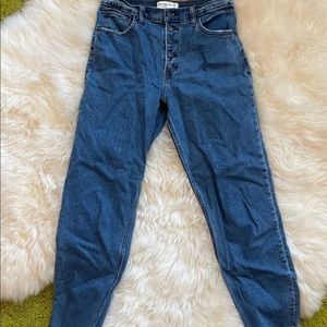 Abercrombie & Fitch High Rise Mom Jeans